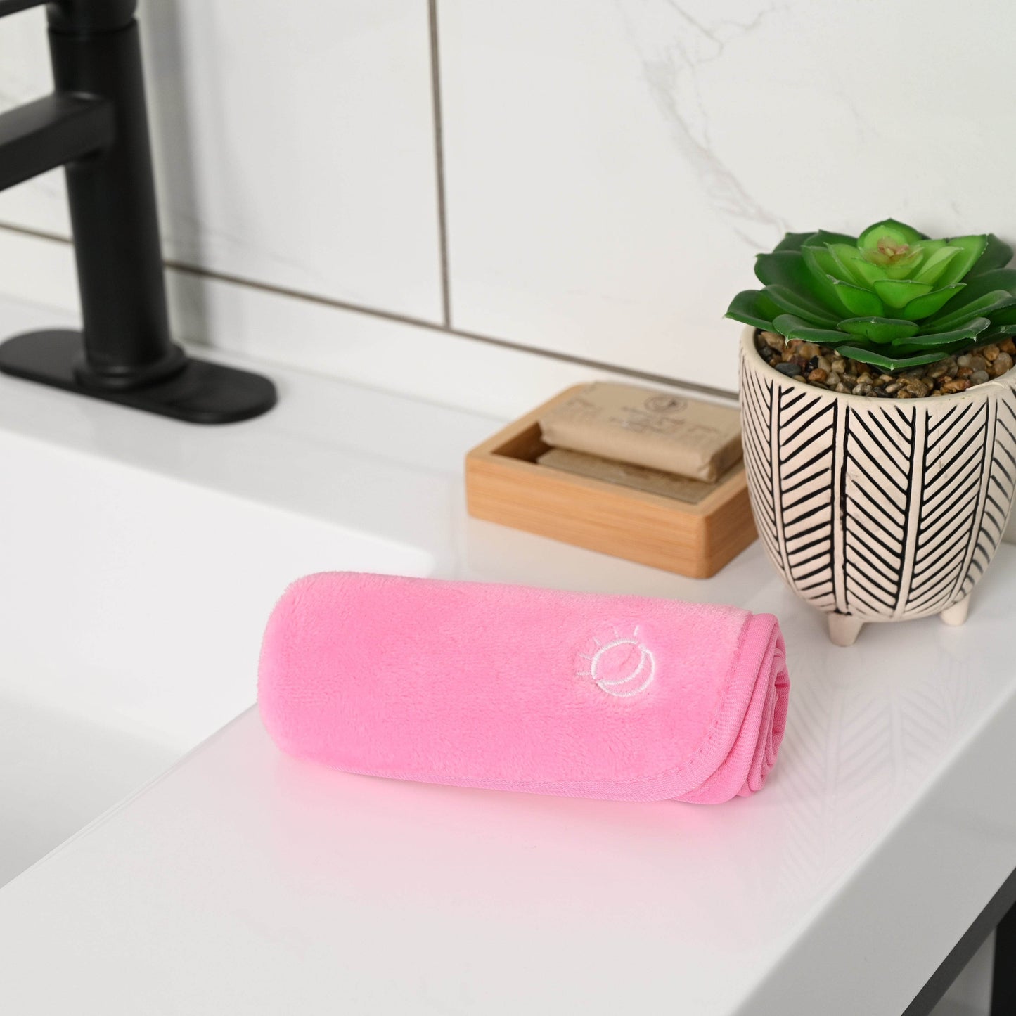 GlowAway Makeup Remover Cloth Set