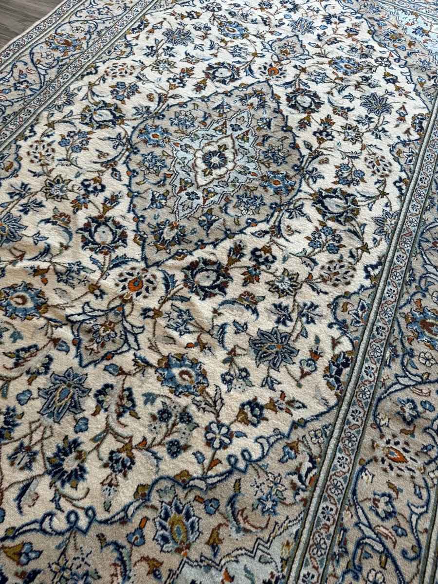 Perisan Kashan Rug | 4' 10" x 7' 10"