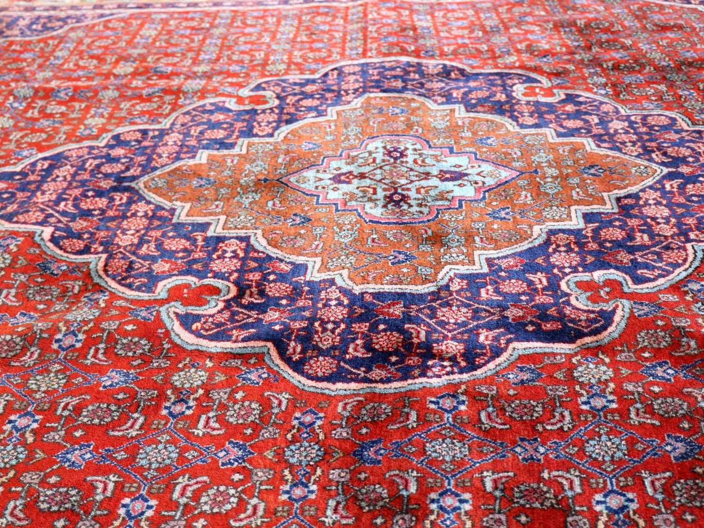 Persian Bidjar Rug | 8' 7" x 11' 10"