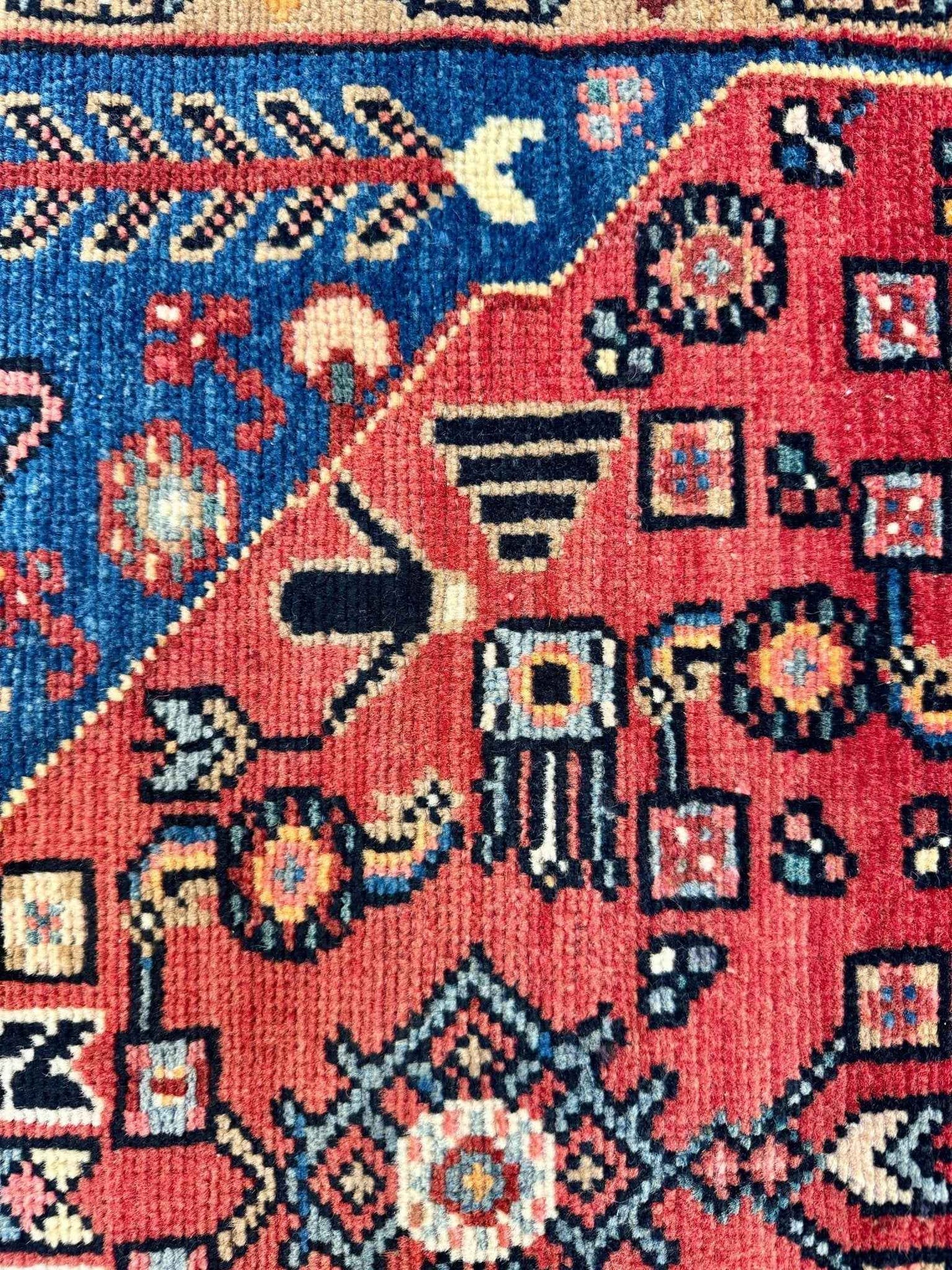 Persian Hamadan Rug | 2' 5” x 4'