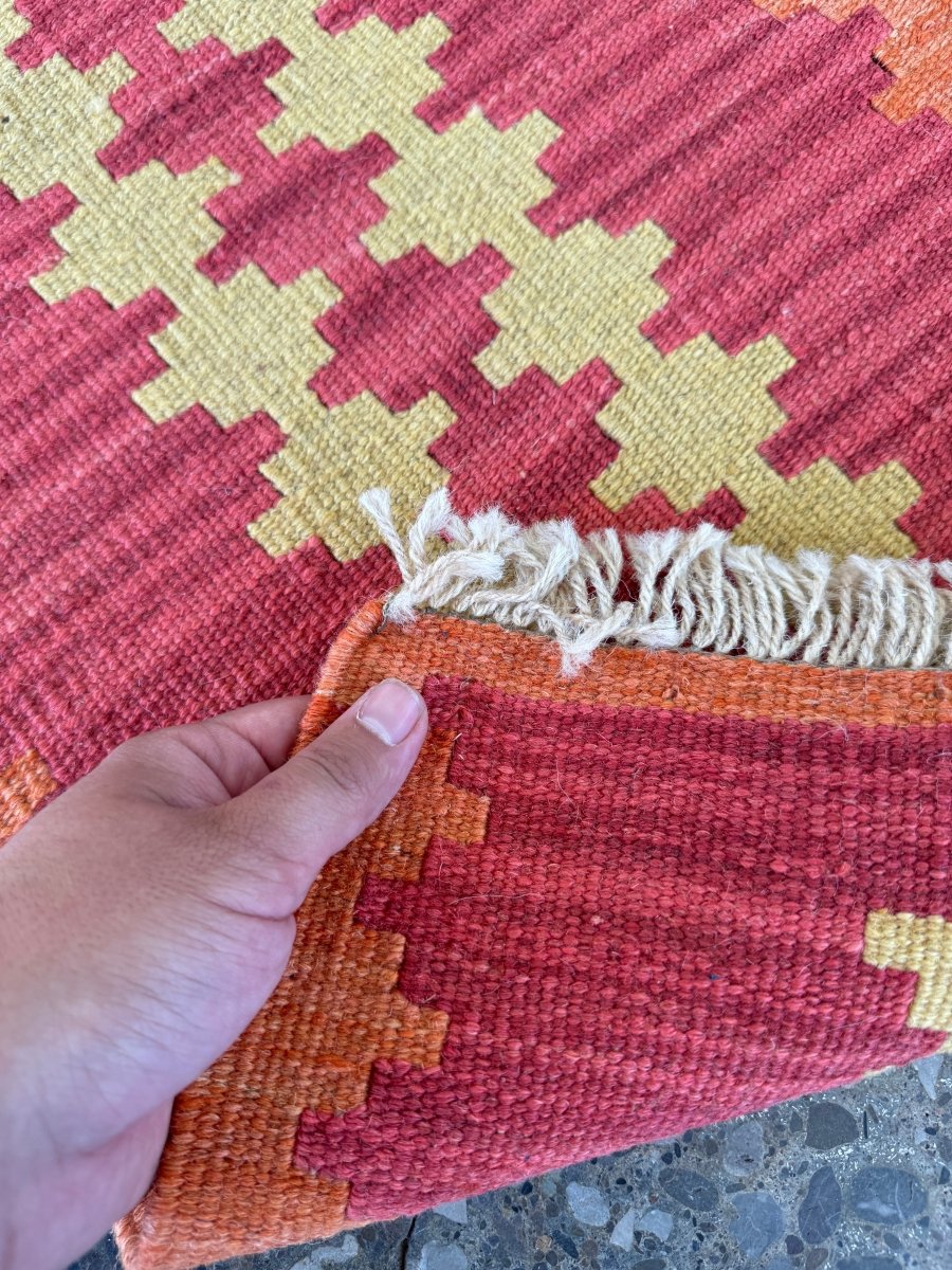 Persian Qashqai Kilim Rug | 1' 5" x 1' 10"