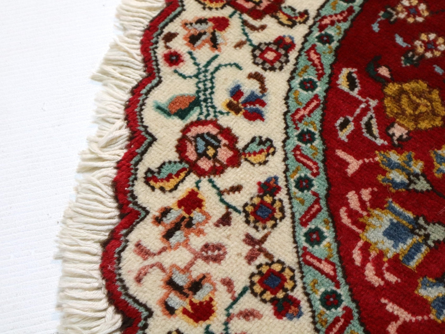 Persian Tabriz Round Rug | 3' 1"