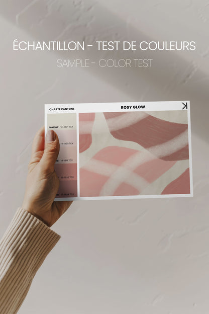 ROSY GLOW、ストレッチキャンバスに描かれた作品