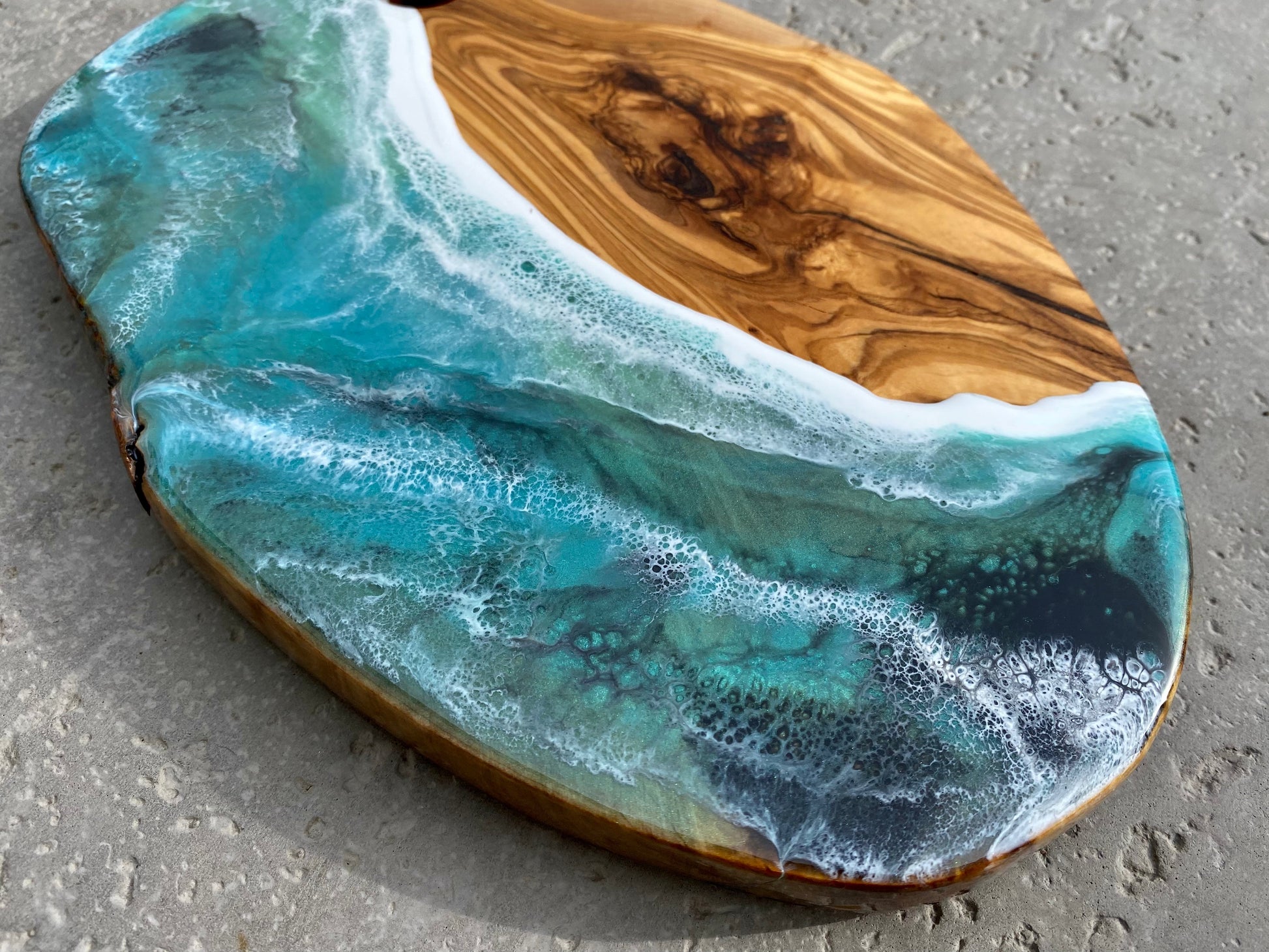 Olive Wood Charcuterie Board - AURABAGS SHOP