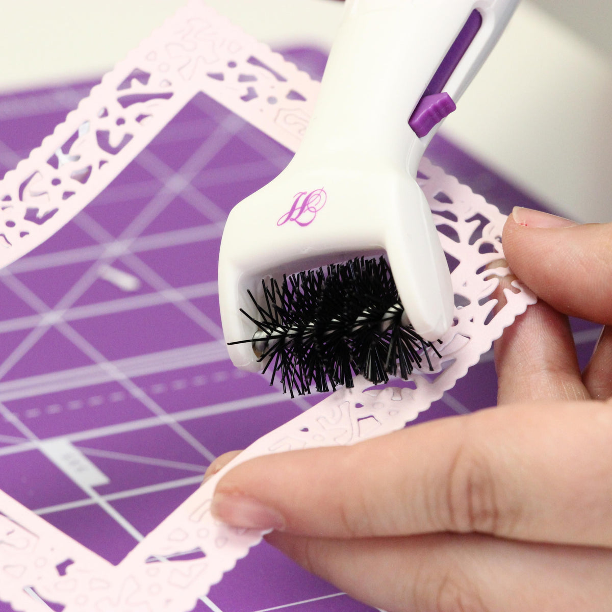Premier Craft Tools - 3-in-1 Die Brush