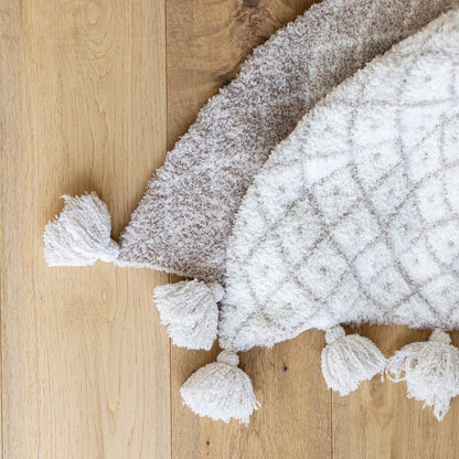Rainy Day & Baby's Breath Diamond Point 2.0 with Tassels Print Extended Throw