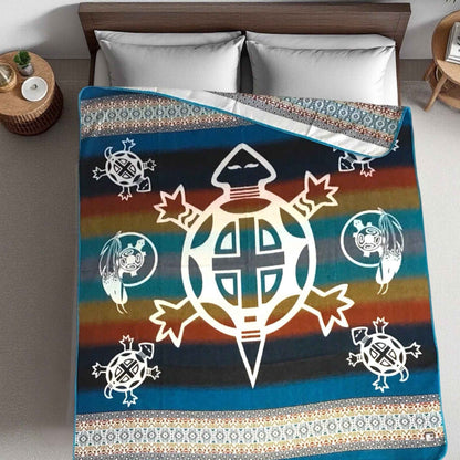 OLDTRIBES™ Turtle and feathers Reversible Alpaca Blanket
