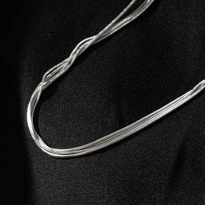 AVEZZANO White Gold (Silver Toned): Snake-Skin Textured Multi-Strand Chain Necklace - Exquisite Elegance