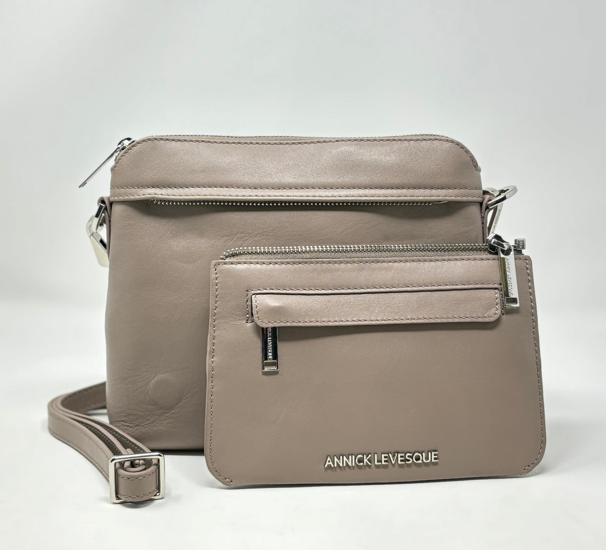 Petit Sac à Bandoulière en Cuir Taupe, Brigitte