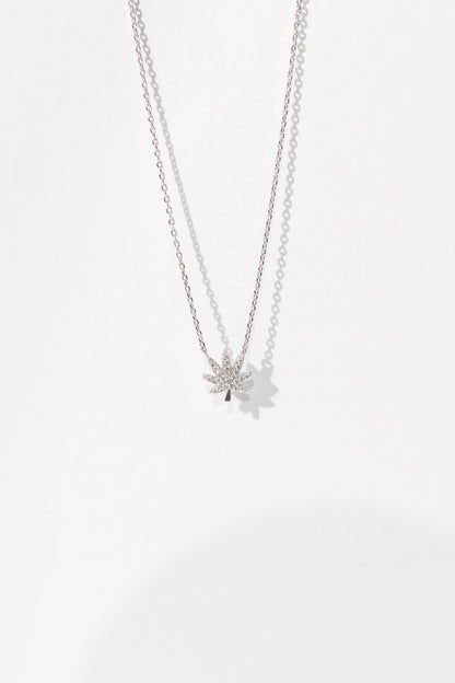 SILVER CANNABIS LEAF NECKLACE