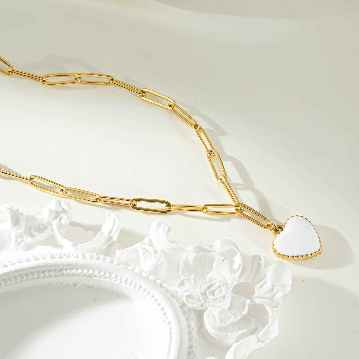 HEART WHITE Gold: Paper Clip Chain Anchoring an Enameled White Heart Charm