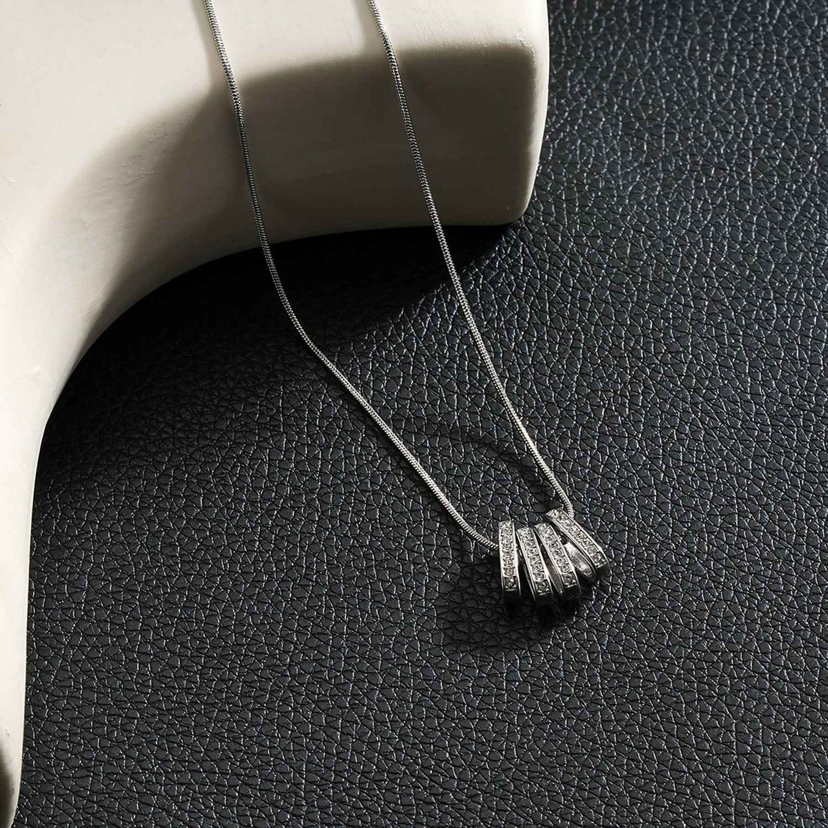 GARNA Silver (White Gold): Mini Snake-Skin Chain with Zirconia-Adorned Oval Shaped Charms