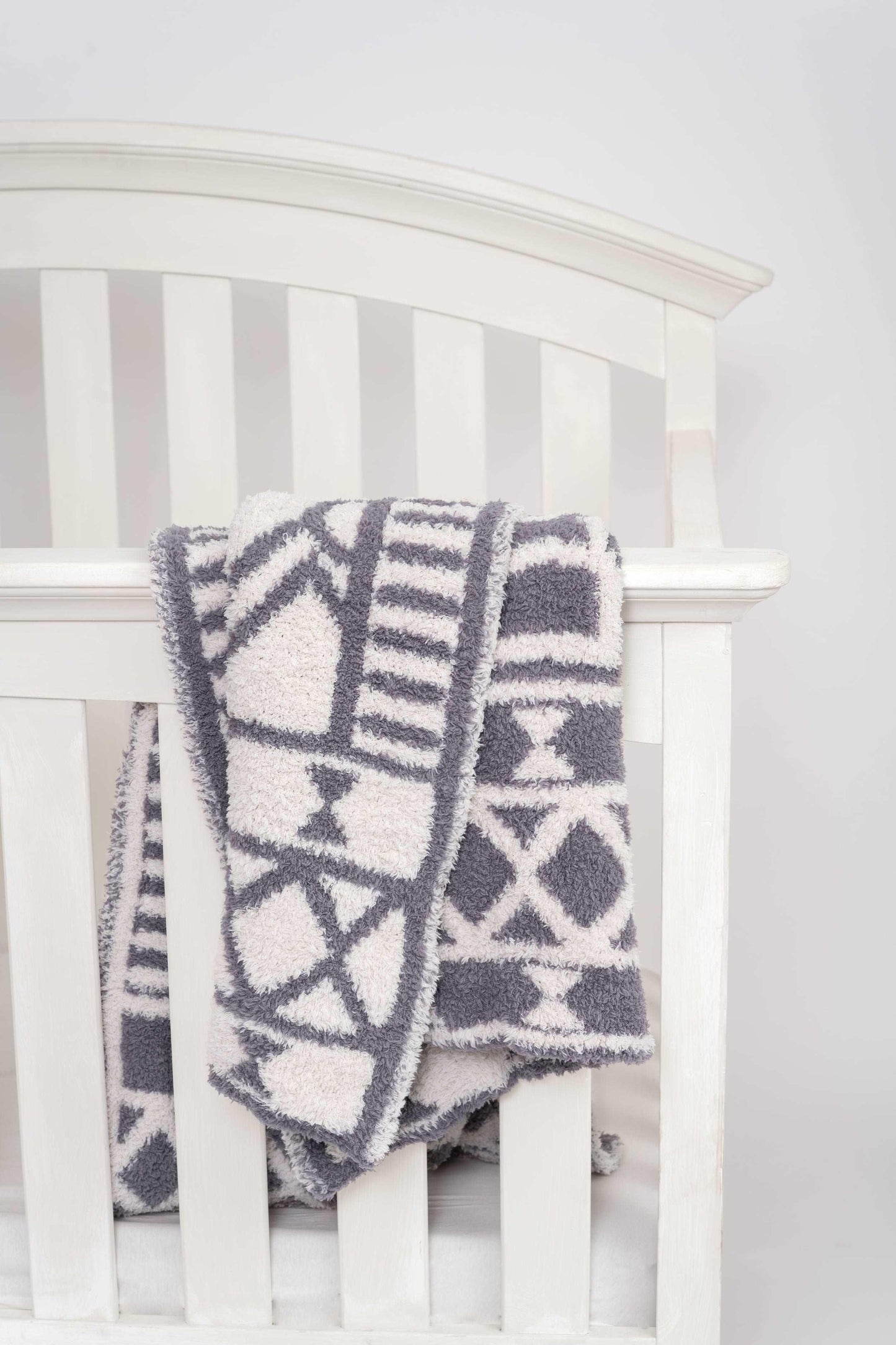 Baby's Breath & Volcanic Glass Diamond Tile Toddler Baby Blanket