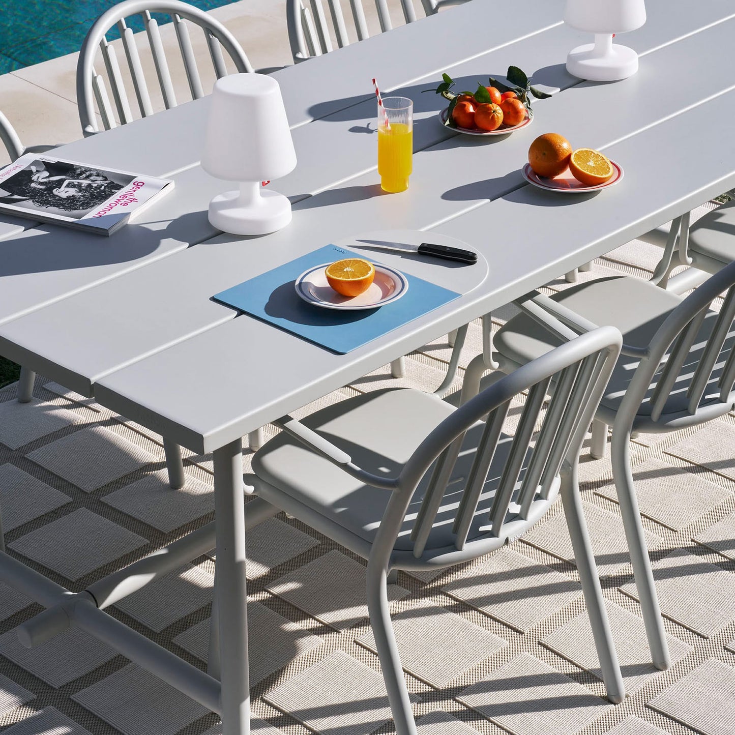 Fred's Table<br> 6 to 8-places
