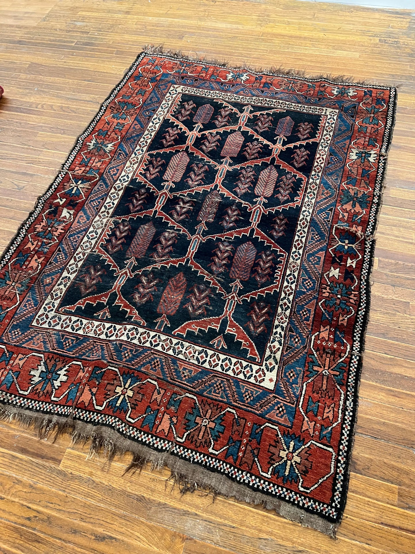 Antiker persischer Afshar Teppich | 224 x 152 cm