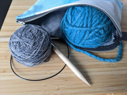 Zippered Cotton Canvas Carry All | Blue Ink wave