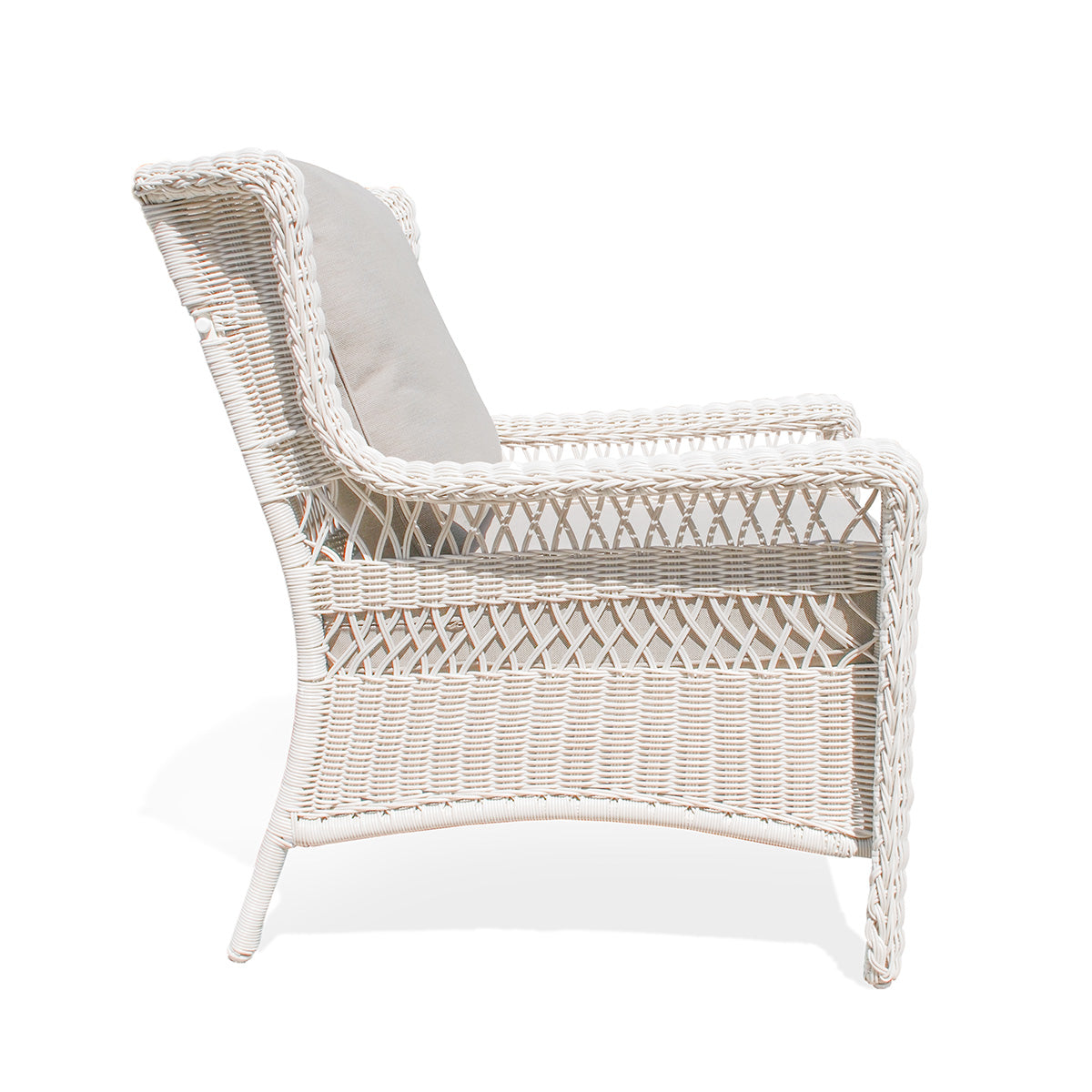 Park Meadows Wicker Outdoor Club Chair - AURABAGS SHOP