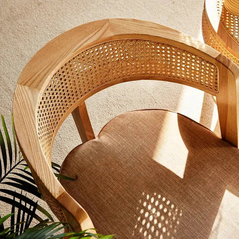 Kutsurogu Chair Set