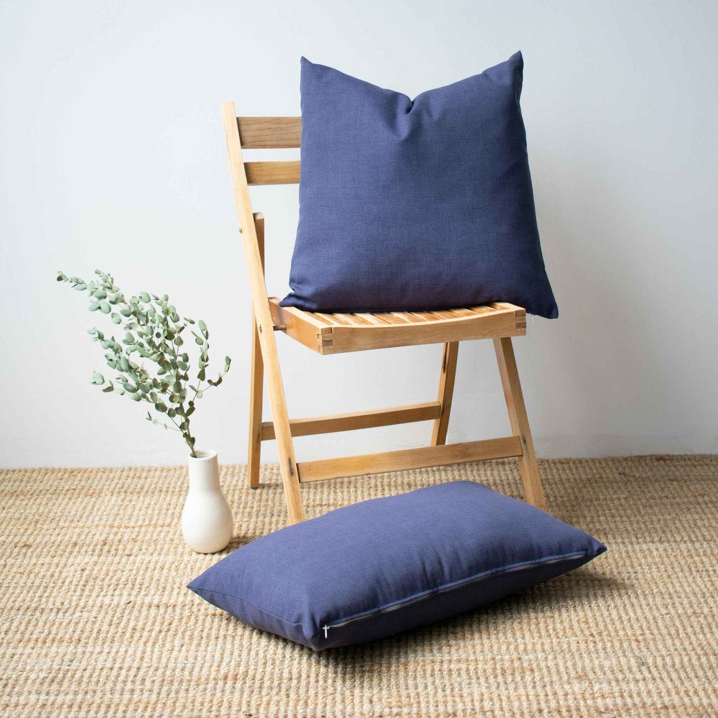 OUTDOOR PILLOW - NAVY LUMBAR