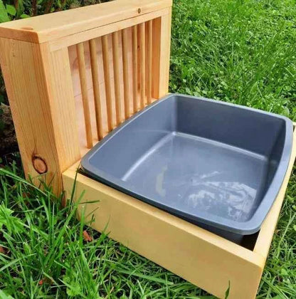 Rabbit Hay Feeder & Litter Box (XL Dowel)