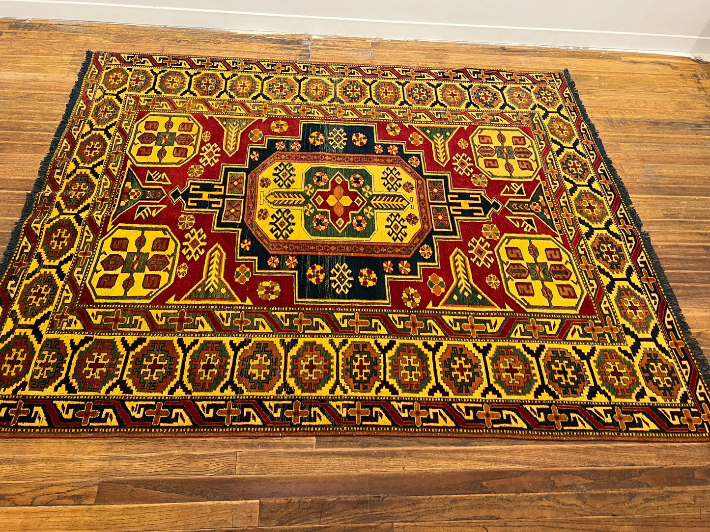 Kazak Rug | 6’ 9” x 5’ 5”