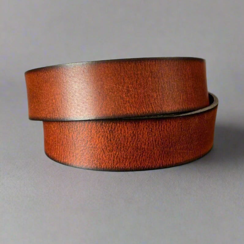 Men's Buffalo Grain Leather Belt | Single-Prong Buckle
