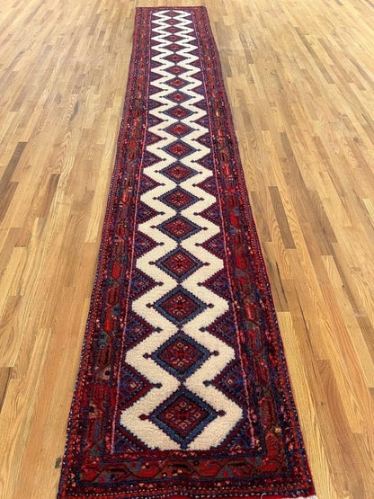 Asadabad | 16' 2" x 2' 8"