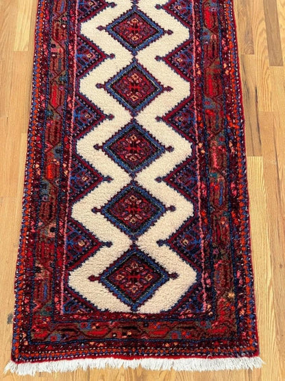 Asadabad | 16' 2" x 2' 8"