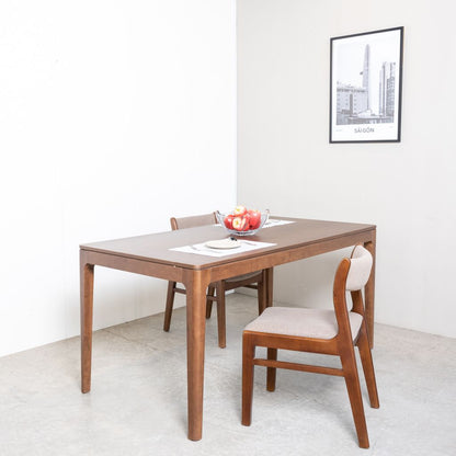 Hobro Dining Set: Acacia Wood Table & Chairs