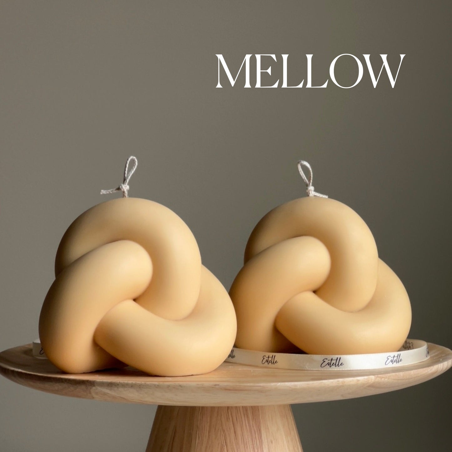 Große Knotenkerze: Handgemachte Sojawachskerze mit Seildesign, minimalistische Dekoration