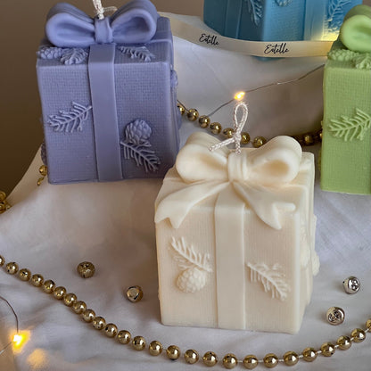 Weihnachtsgeschenkbox Kerze | Handgegossene Sojawachskerze | Festliche Dekoration