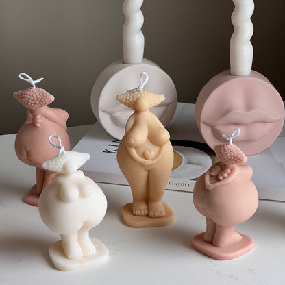 Curvy Body Sojakerze: Handgefertigte Frau Oberkörper Skulptur