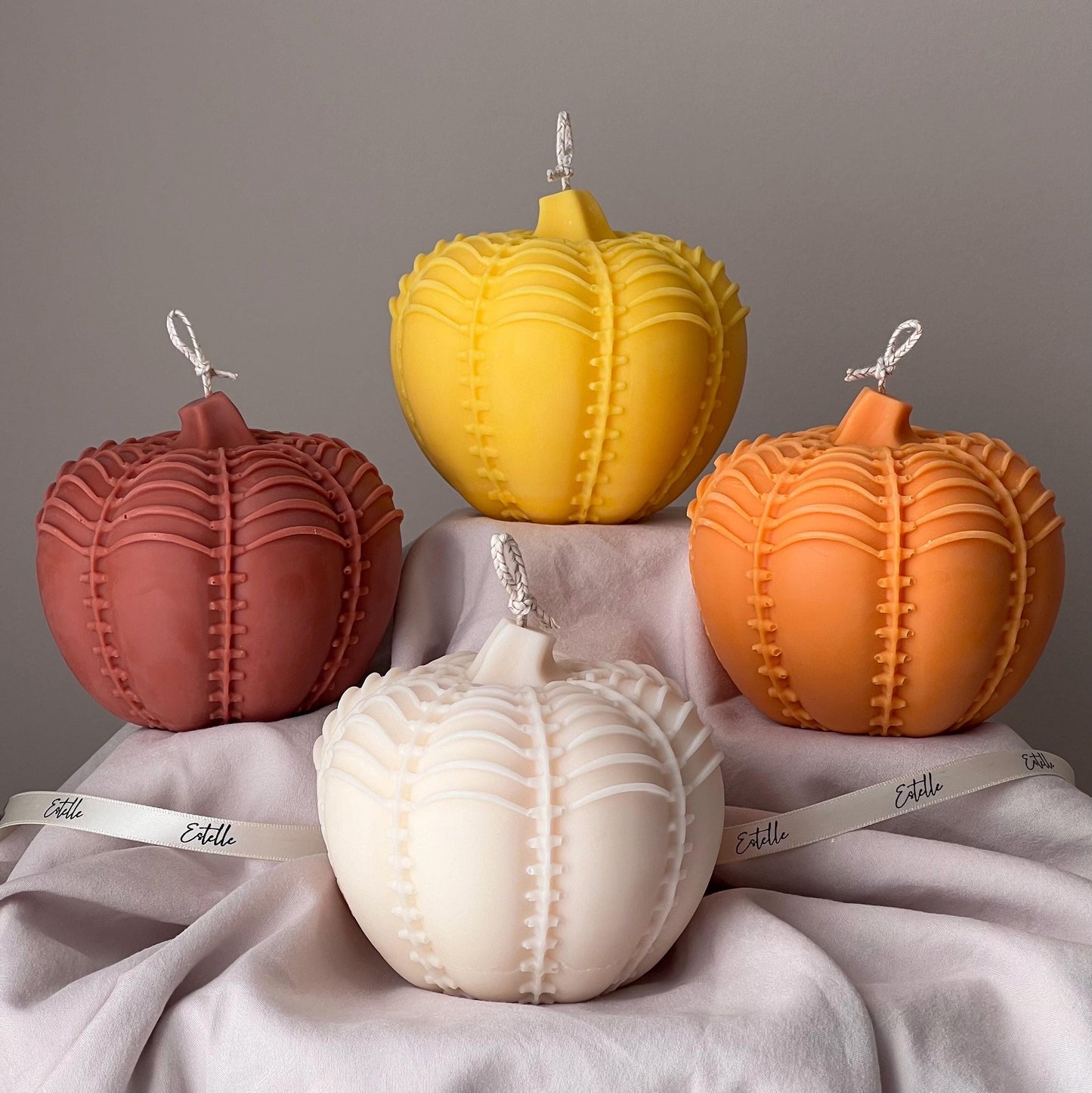 Große Herbstkürbiskerze | Handgegossenes Sojawachs, Halloween-Dekoration
