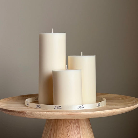 Säulenkerzen-Set aus Sojawachs: Minimalistische Tischdeko