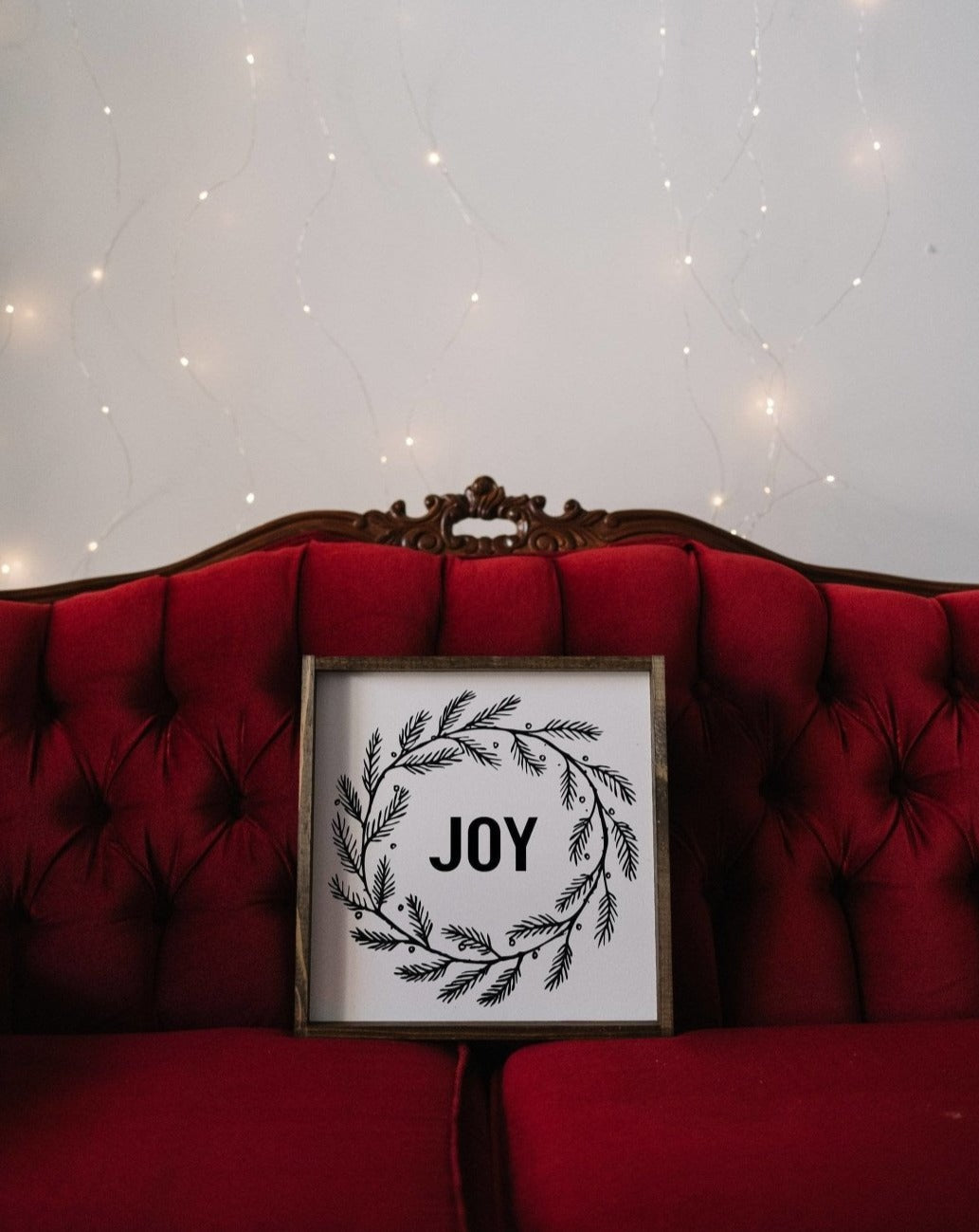 Joy Wreath Wood Sign - AURABAGS SHOP