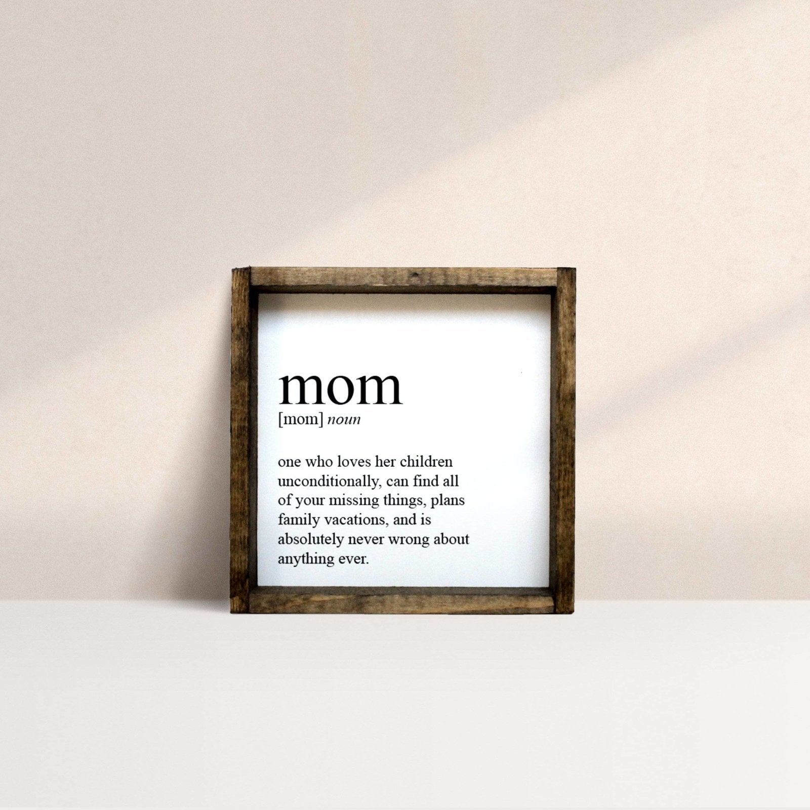 Mom Definition Wood Sign - AURABAGS SHOP