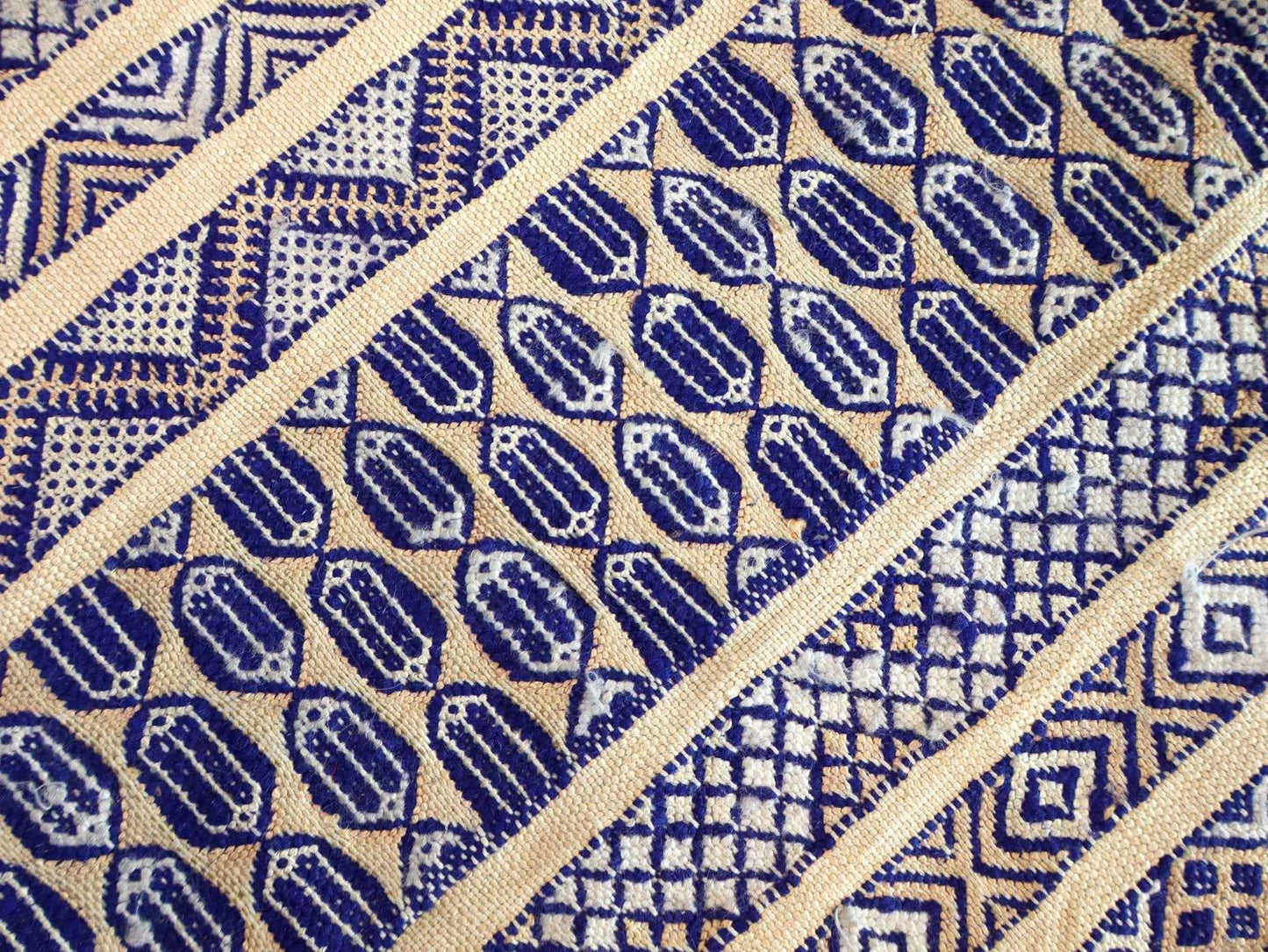 Moroccan Tiflet Kilim Rug | 3' 3" x 4' 3"