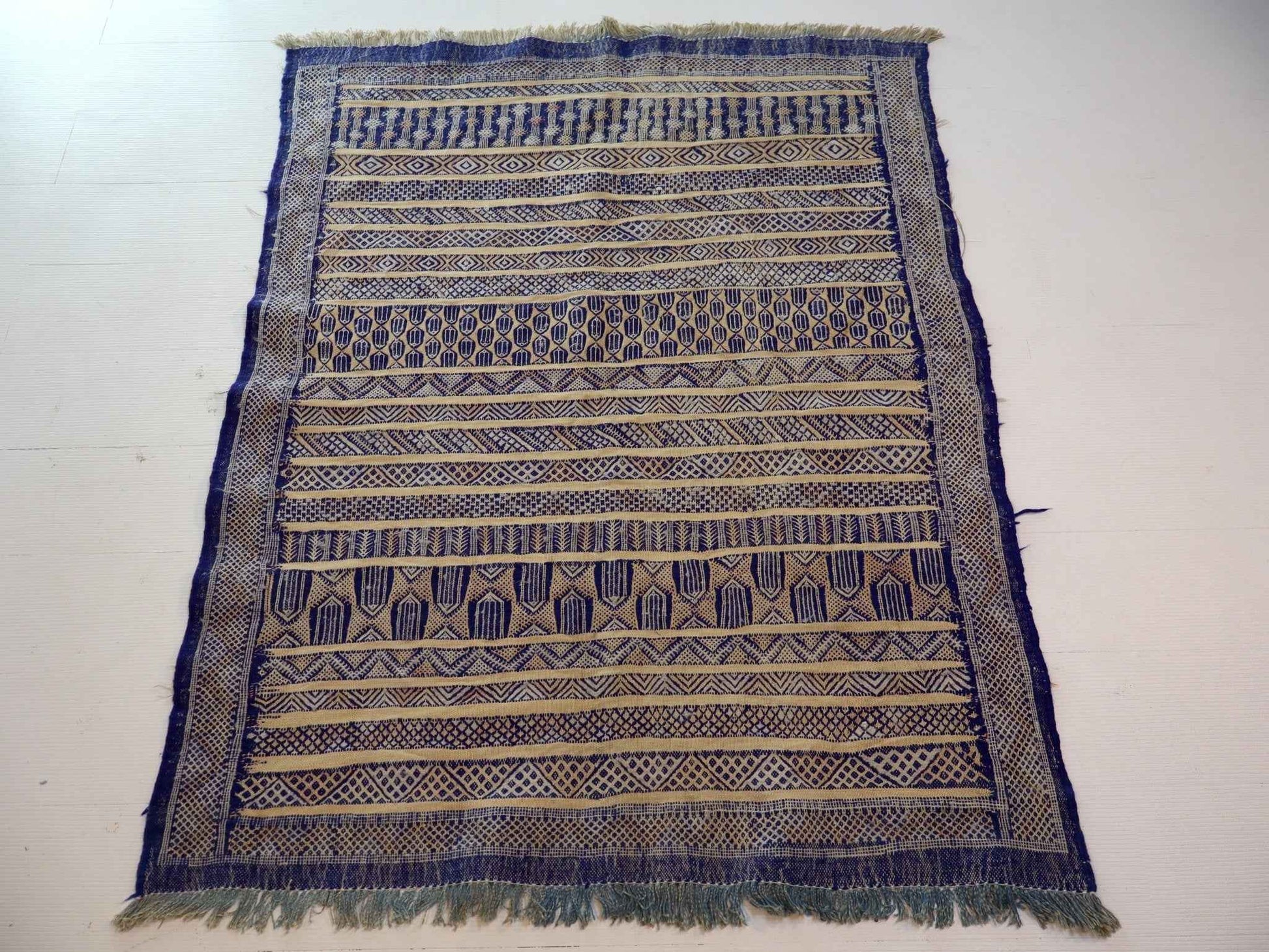 Moroccan Tiflet Kilim Rug | 3' 3" x 4' 3"