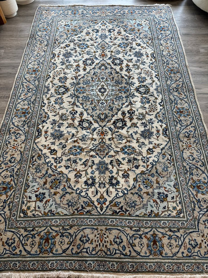 Perisan Kashan Rug | 4' 10" x 7' 10"