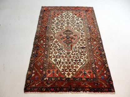Persian Asadabad Rug | 3' 3” x 5' 5"