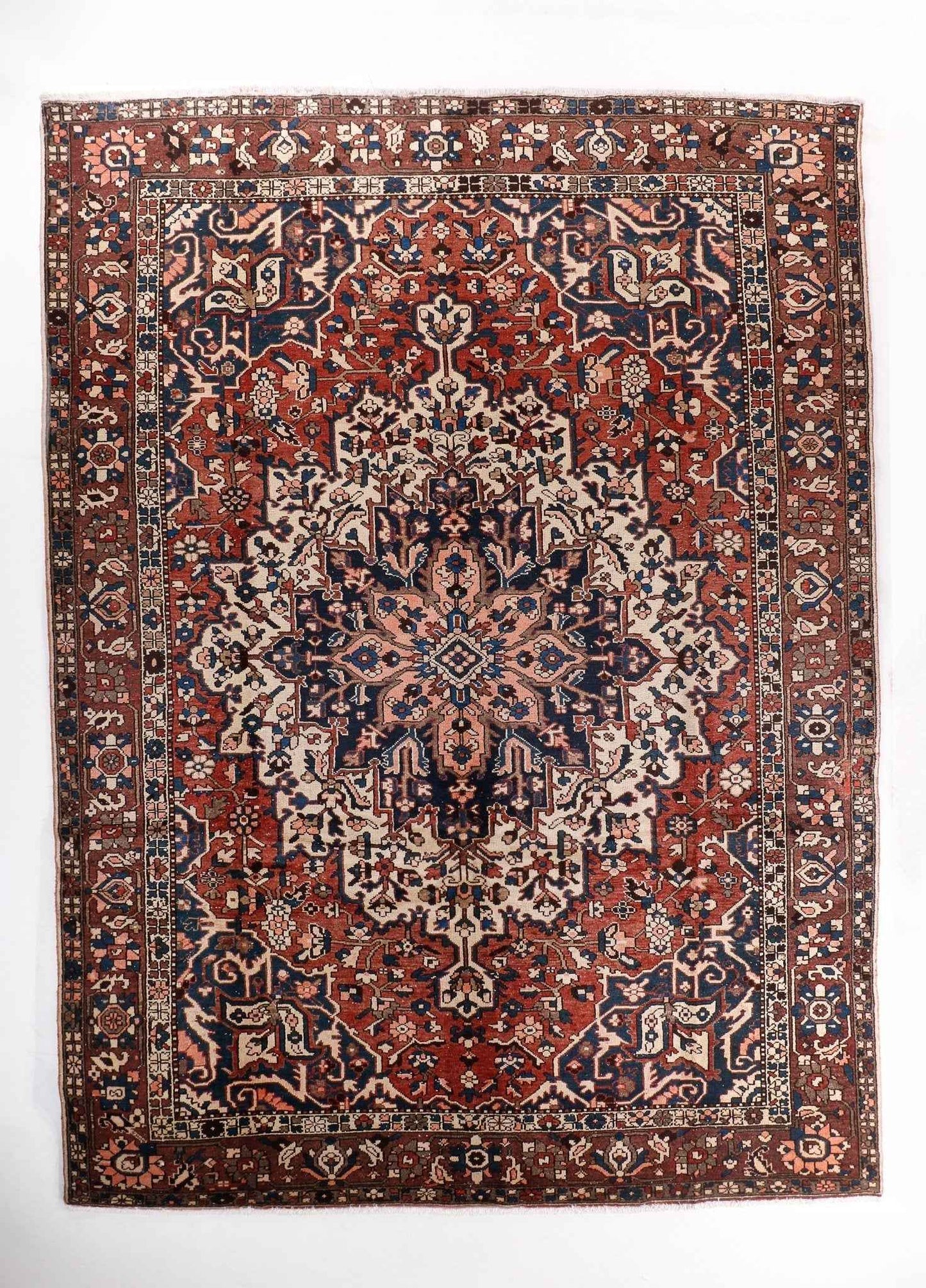Persian Bakhtiari Rug | 9' 10" x 12' 9"