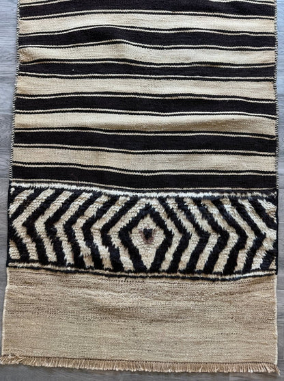 Persian Bakhtiyar Kilim | 3' 4" x 7' 4"