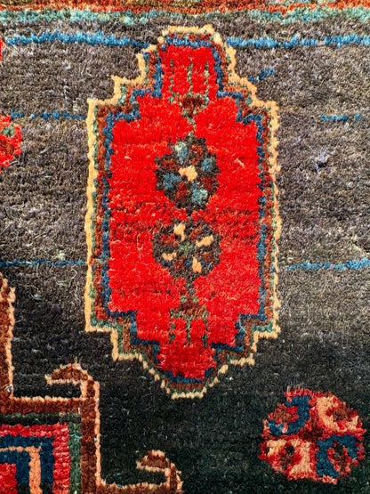 Persian Hamedan Rug | 2' 7" x 3’ 6”