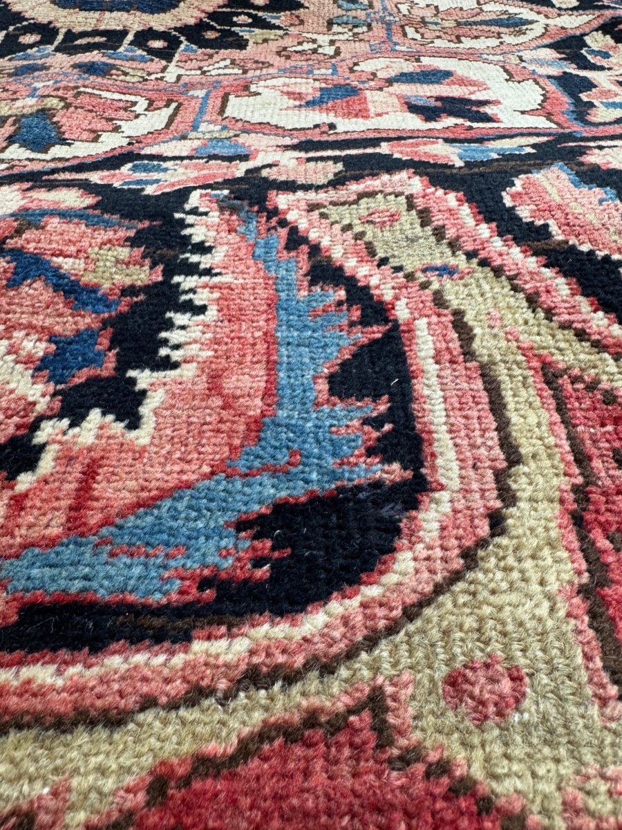 Persian Heriz Rug | 10' 7" x 13' 7"