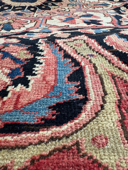 Persian Heriz Rug | 10' 7" x 13' 7"