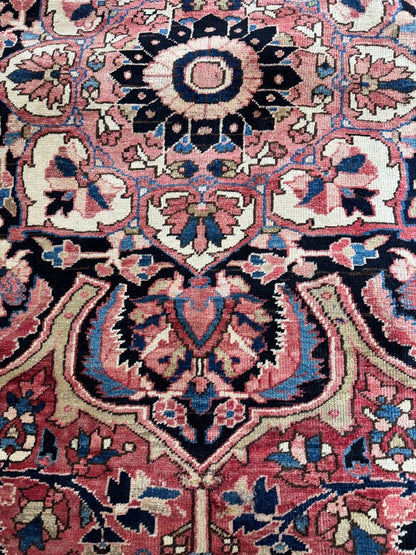 Persian Heriz Rug | 10' 7" x 13' 7"