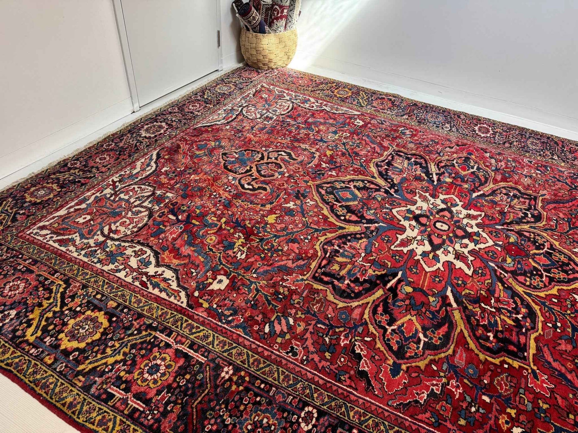 Persian Heriz Rug | 10' x 13' 2"