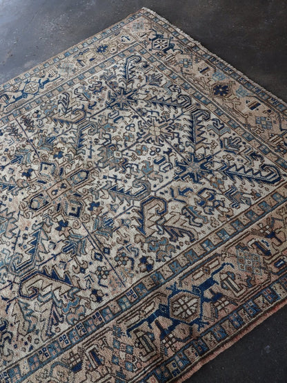 Persian Heriz Rug | 7' 1" x 7' 11"