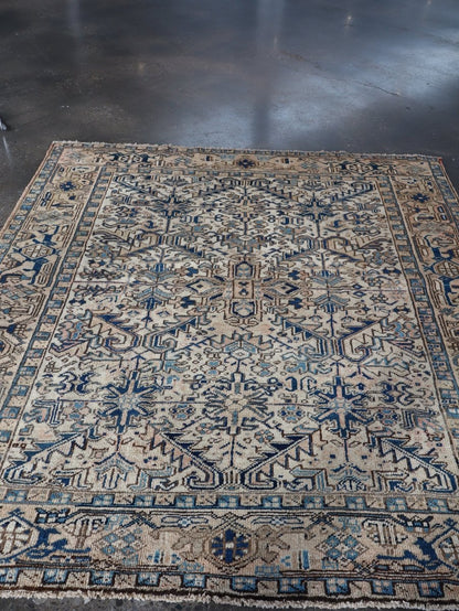 Persian Heriz Rug | 7' 1" x 7' 11"