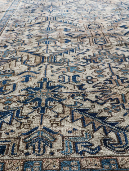 Persian Heriz Rug | 7' 1" x 7' 11"